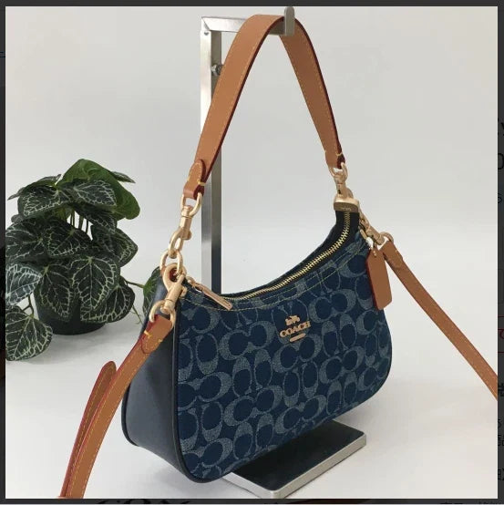 COACH CAF82 Teri Shoulder Bag Signature Denim Blue Vachetta Leather Outlet