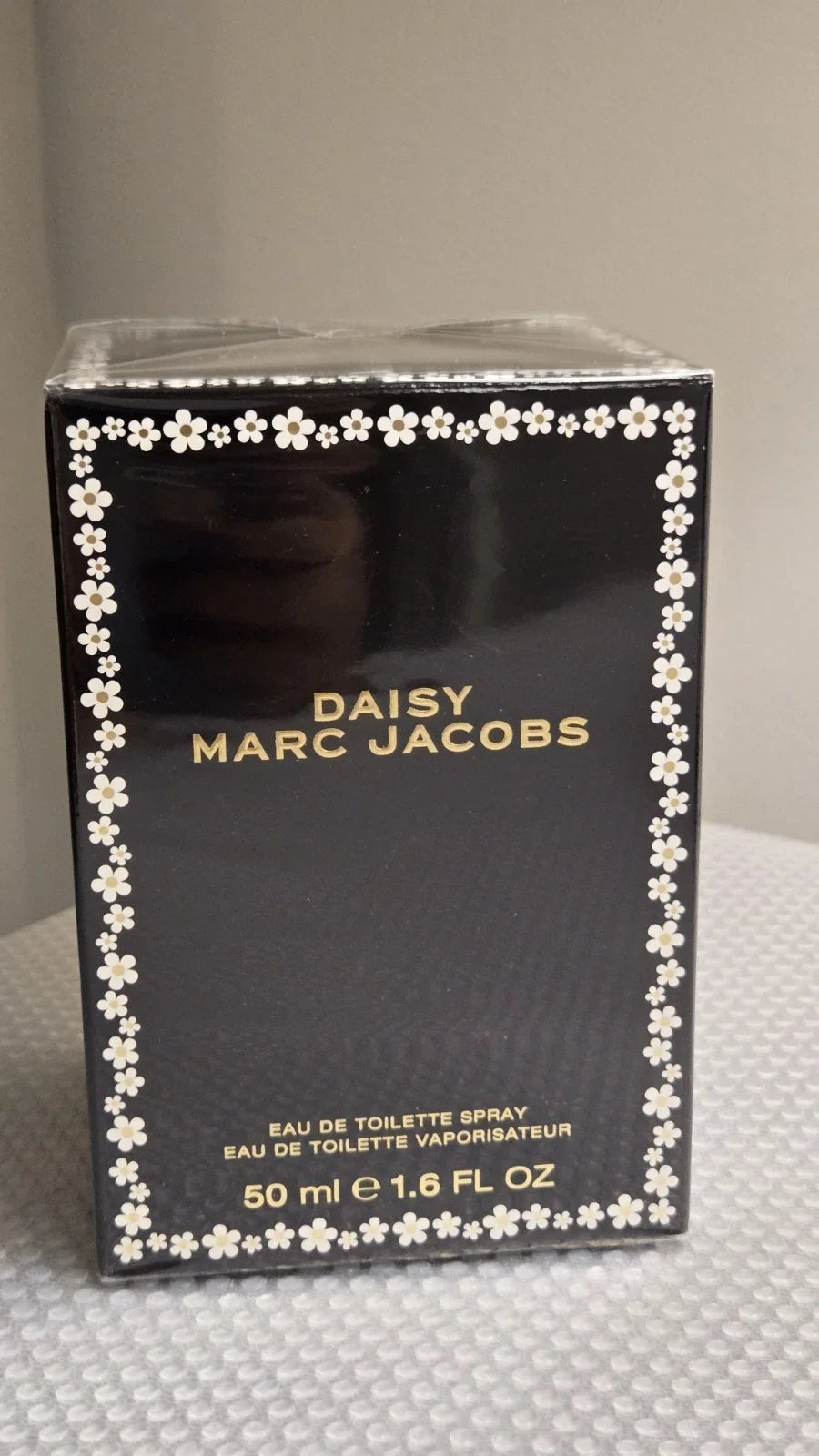 Marc Jacobs Daisy Eau de Toilette Spray, 1.6 fl oz