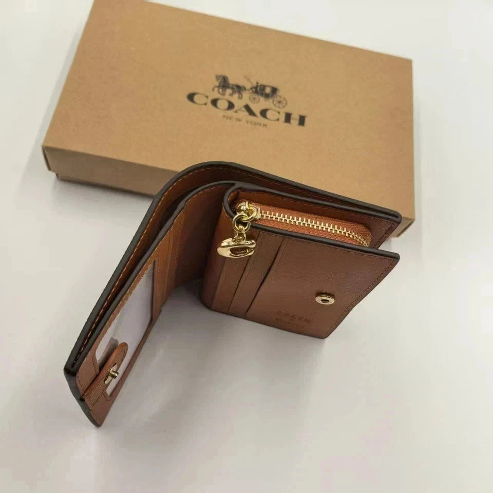 NWT Coach X Peanuts Snap Wallet In Signature Canvas With Snoopy Print CBN32