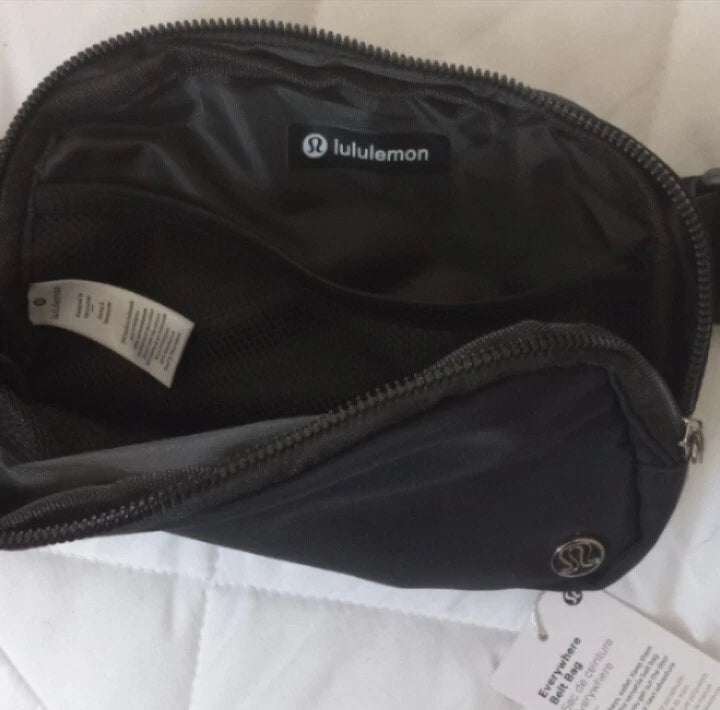 LULULEMON BLACK BELT EVERYWHERE BAG