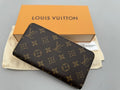 LOUIS VUITTON Monogram Canvas Zippy Wallet - Fuchsia